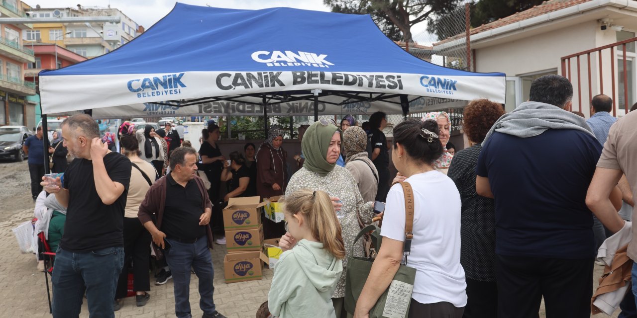 Canik'te öğrencilere ve ailelere destek