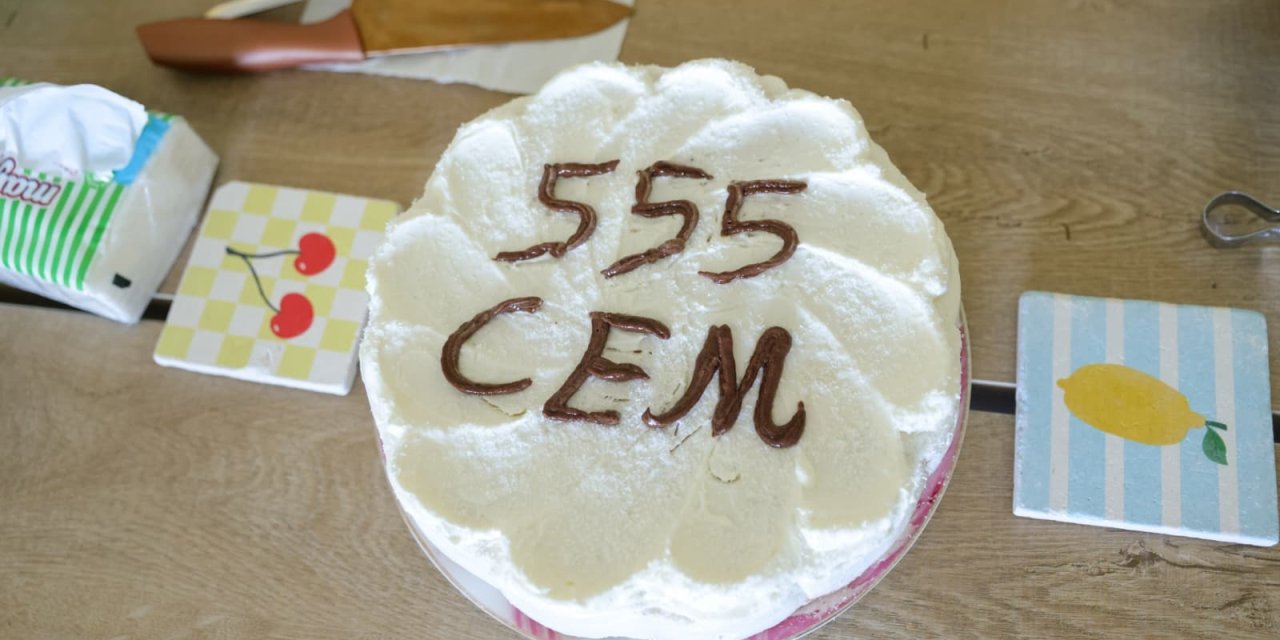 555’inci Bebeğin İlk Hediyesi Başkan İhsan Kurnaz’dan