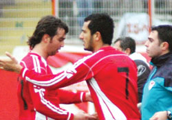 Burhan yedek soyundu