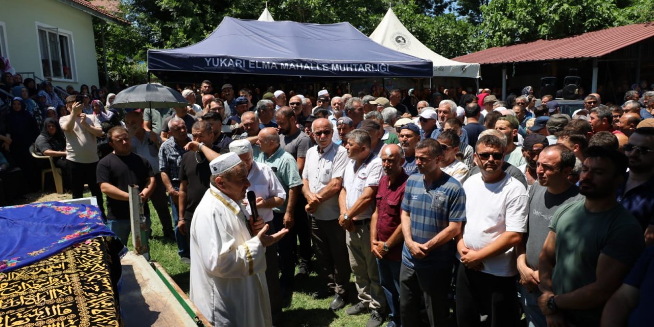 Kazada ölen çift son yolculuğuna uğurlandı