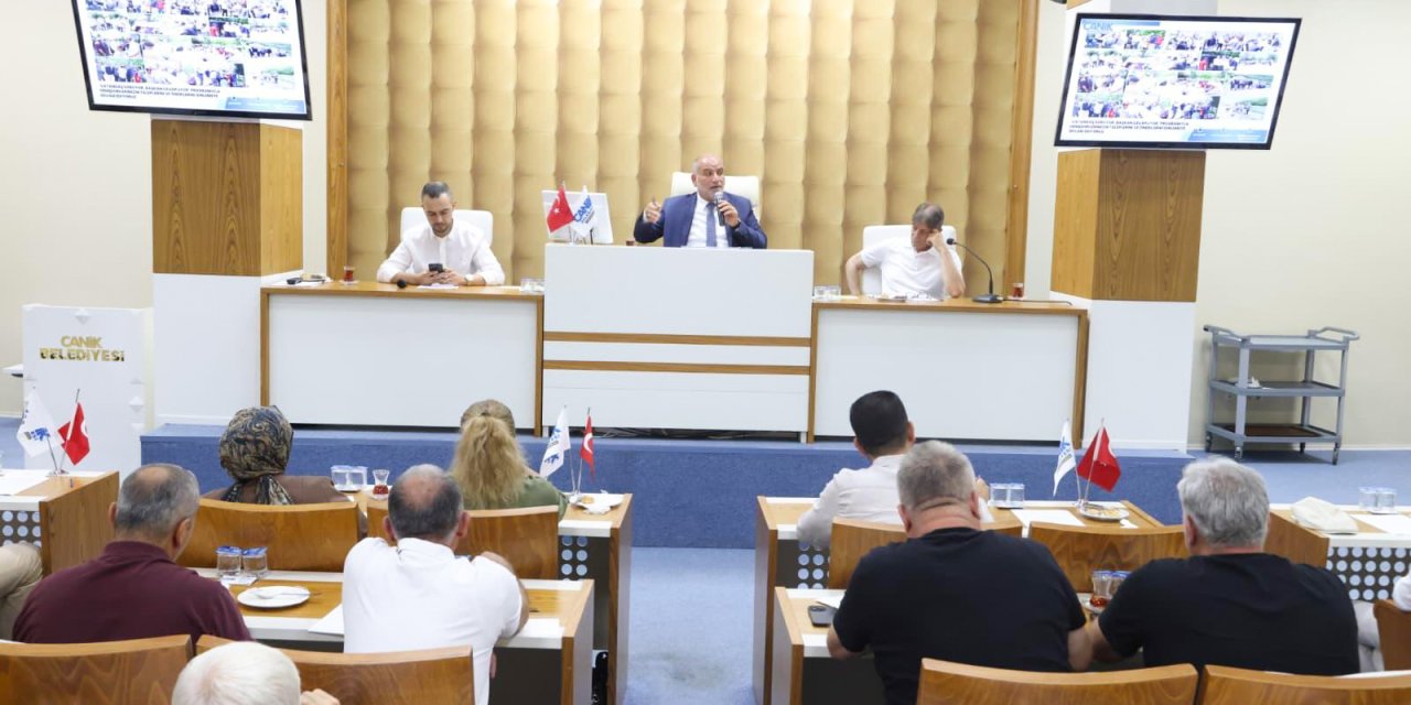 Eser ve hizmet seferberliğimizi kararlılıkla sürdürüyoruz