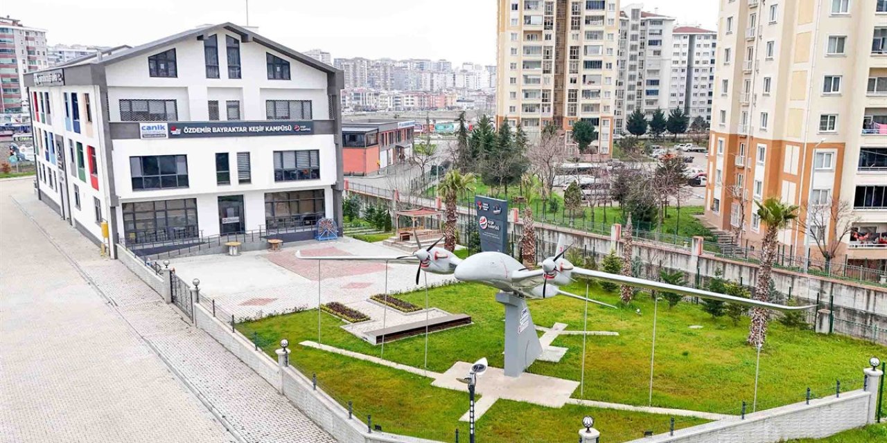 Öğrenciler final ve yarı final etaplarına yükseldi