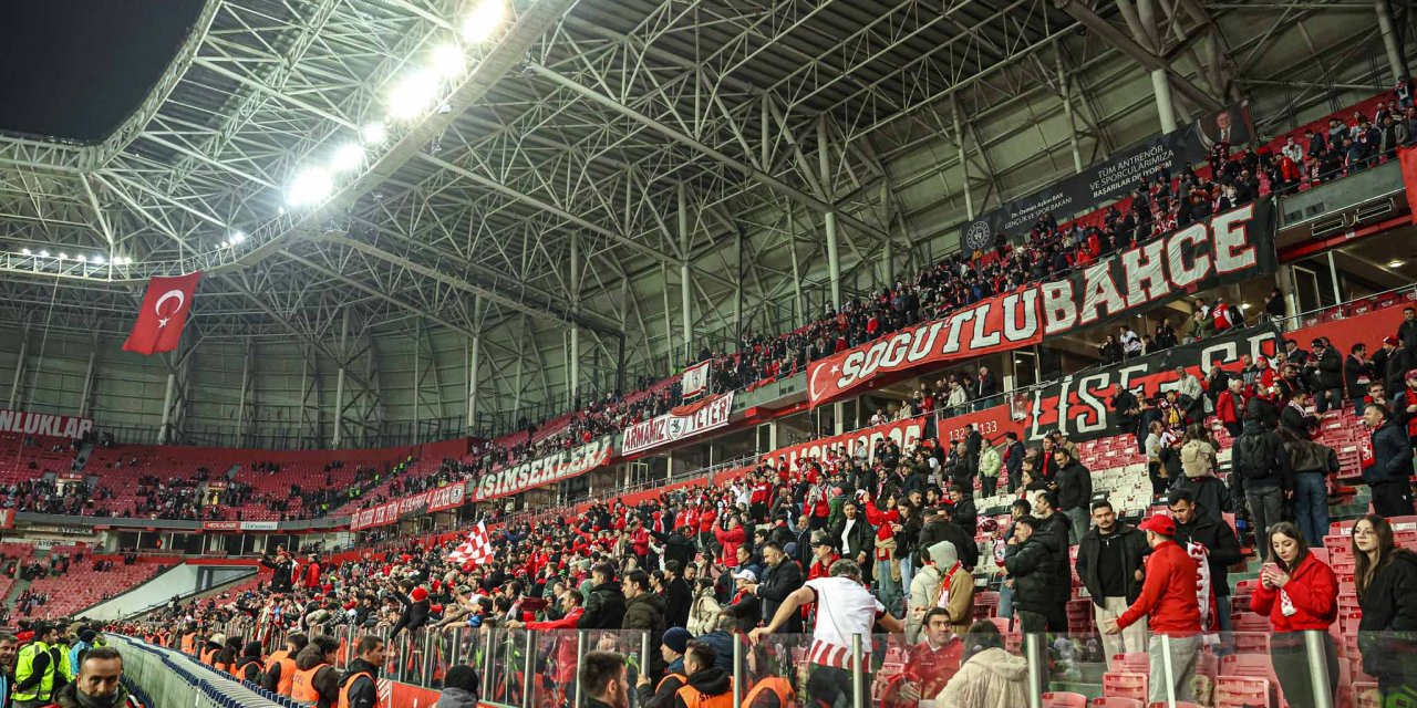 Taraftara kombine çağrısı