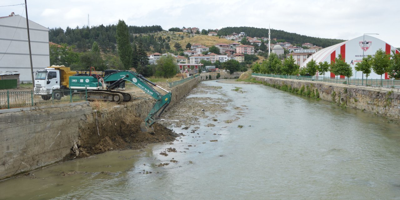 Tersakan Irmağı yatağının temizliğine başlandı