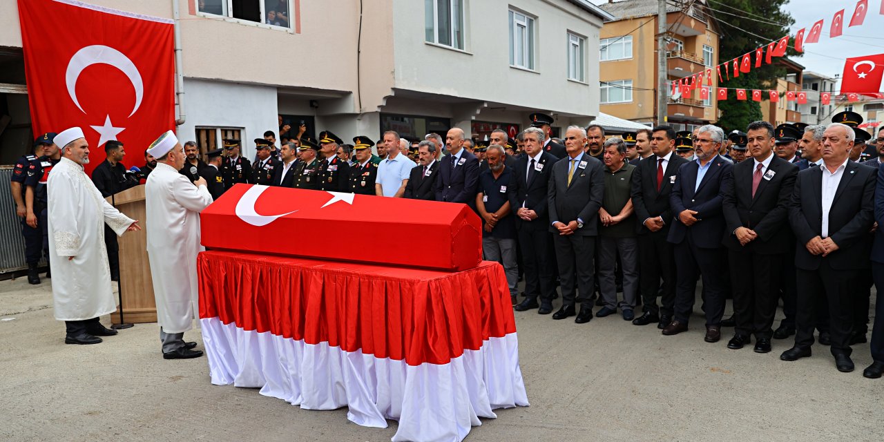 Şehit uzman çavuş Samsun'da son yolculuğuna uğurlandı
