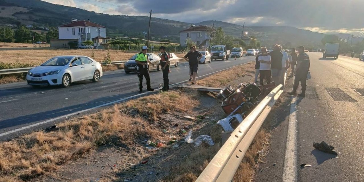 Trafik kazasında 3 kişi yaralandı