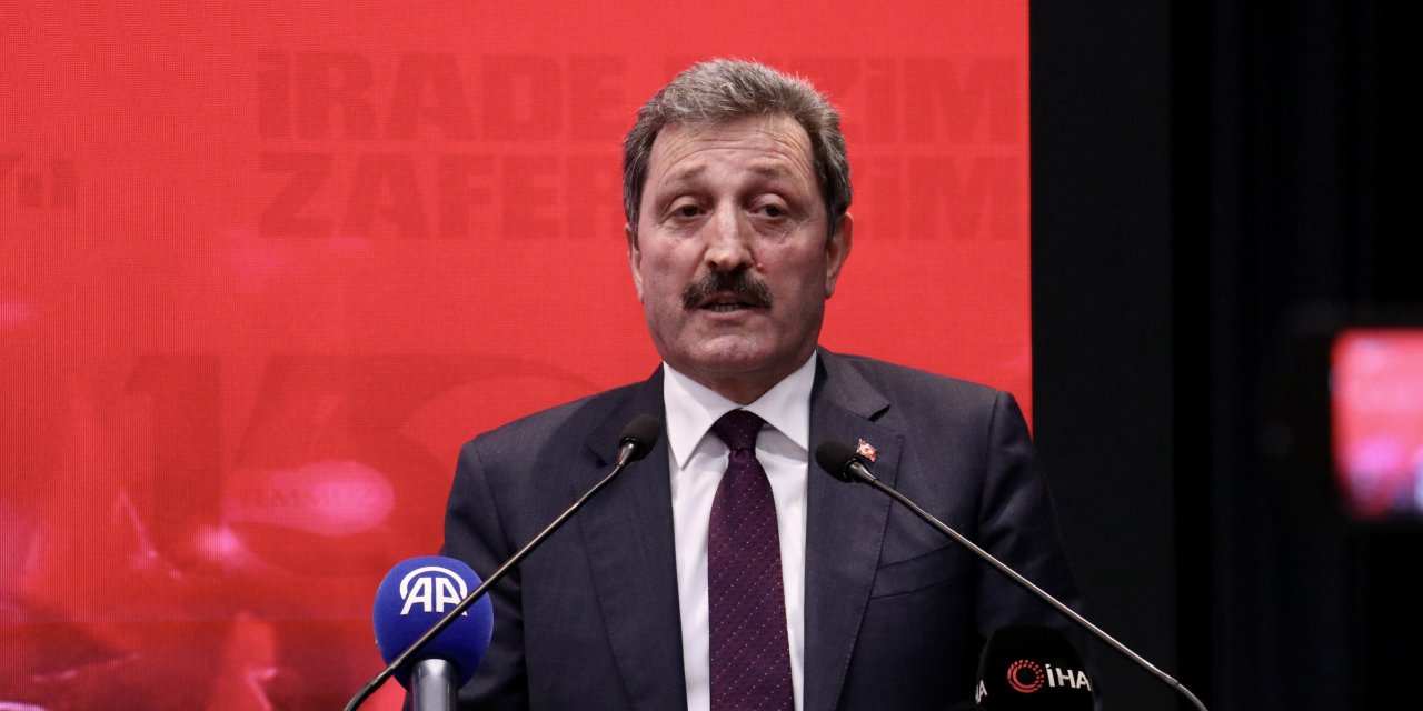 Şehit yakınları ve gazilerle bir araya geldi