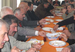 Er; Sağımız da bir solumuz da