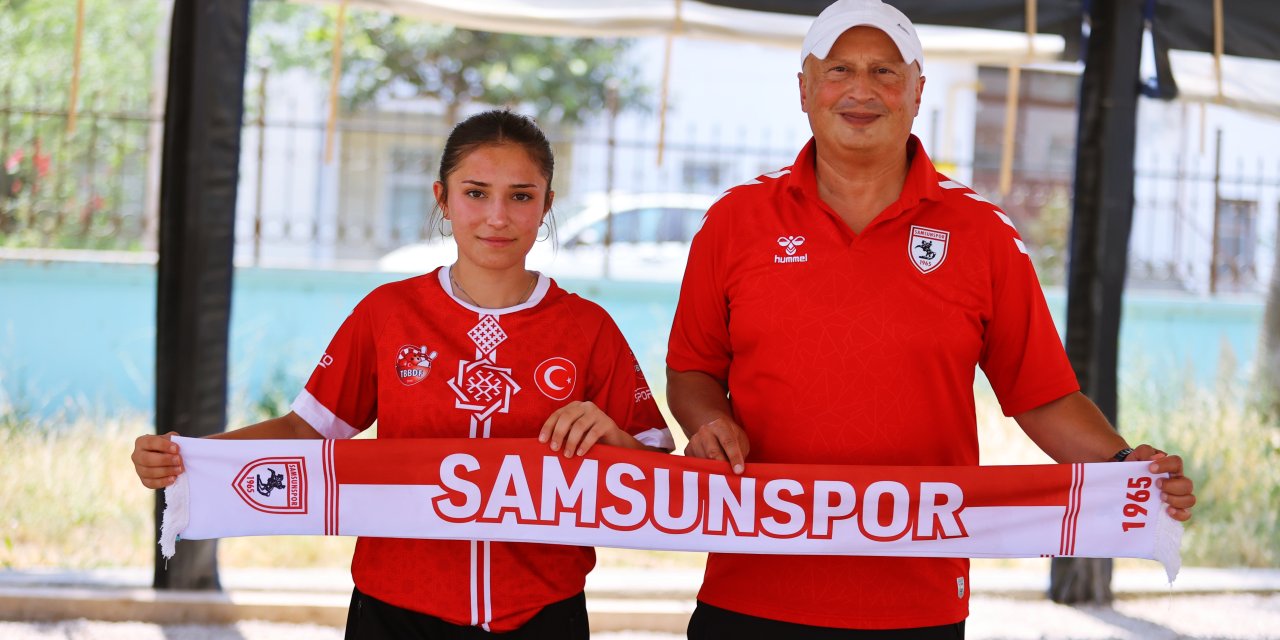 Dünya üçüncüsü bocceci Yağmur'un hedefi Avrupa şampiyonluğu