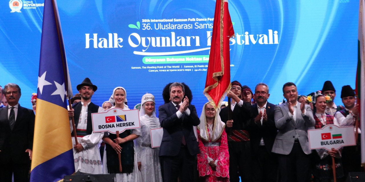 36. Uluslararası Samsun Halk Oyunları Festivali başladı