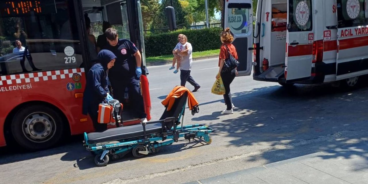 Belediye otobüsünün şoförü fenalaştı