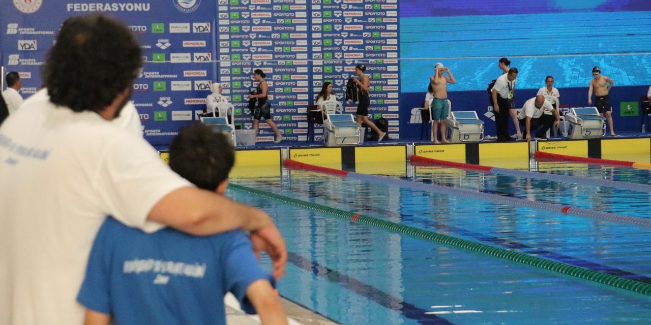 Sporcu Eğitim Merkezleri Türkiye Yüzme Şampiyonası başladı