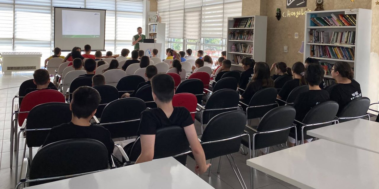 Gençlere bağımlılıkla mücadele eğitimi verildi