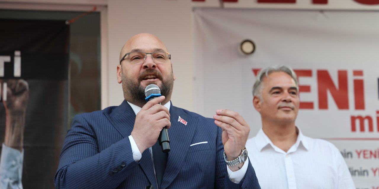 Serhat Türkel CHP’den istifa ederek Yeni Parti'ye katıldı
