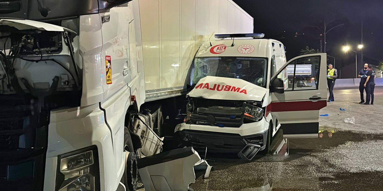 Trafik kazasında 6 kişi yaralandı