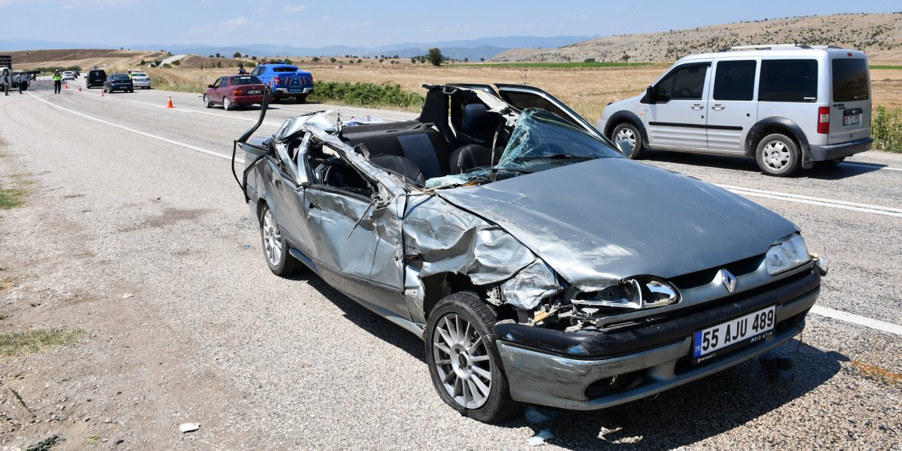 Trafik kazasında 2'si ağır 6 kişi yaralandı