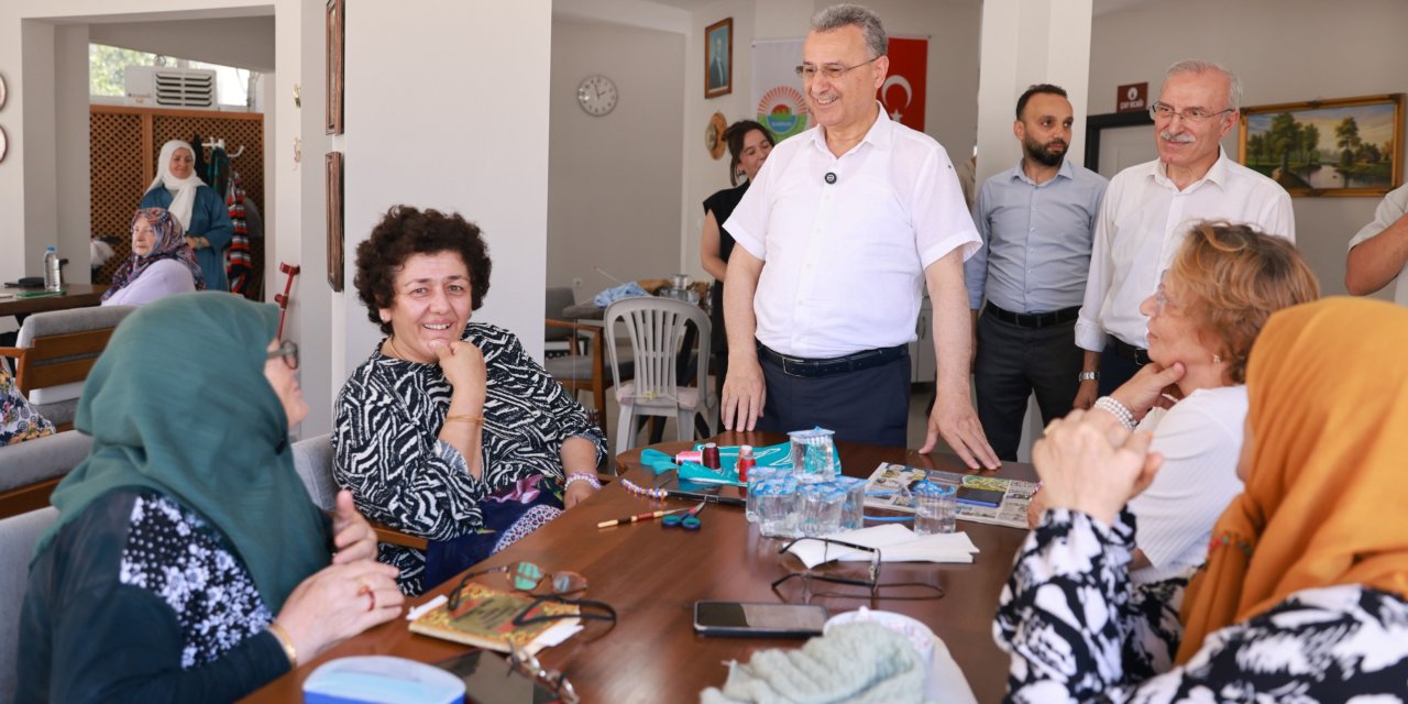 Büyüklerimiz göz bebeğimizdir