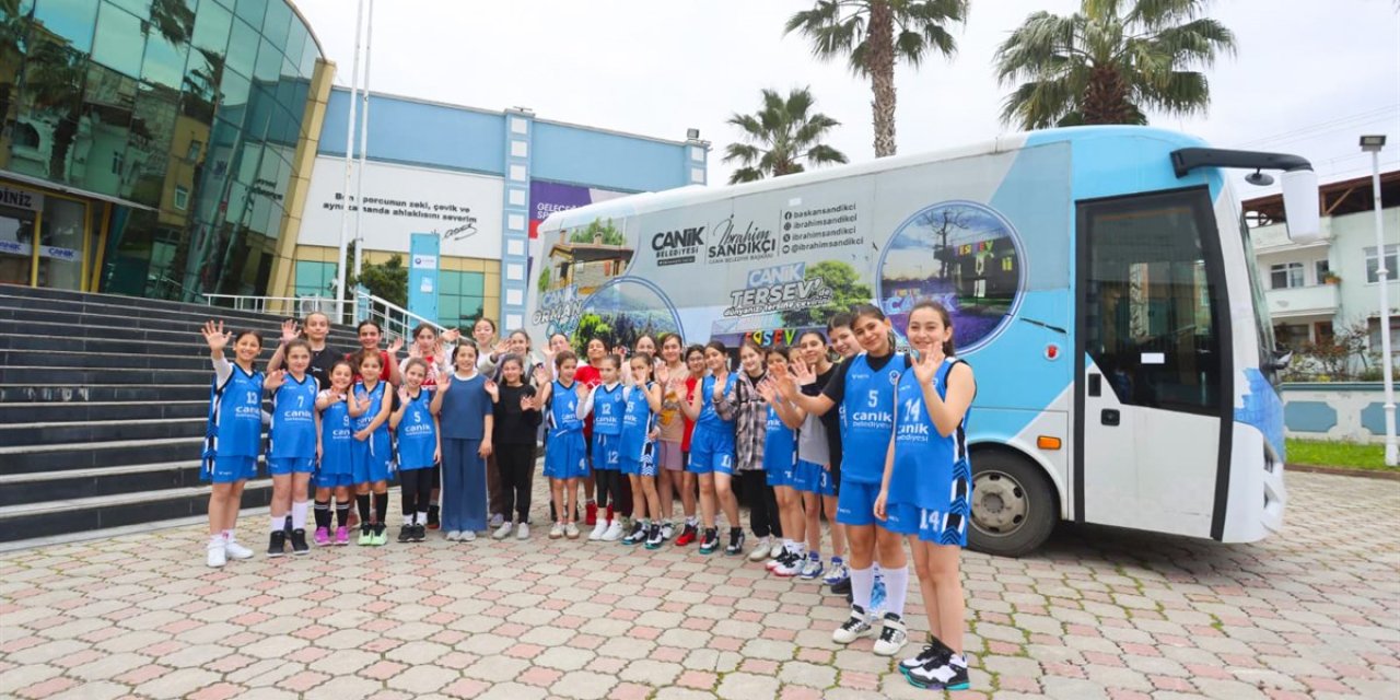 Canik'te gençler sporla buluşuyor