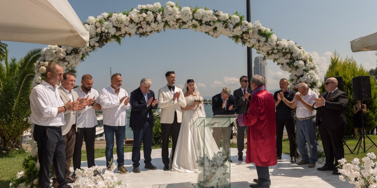 Erman Ve İlayda Yağmur mutluluğa yelken açtı