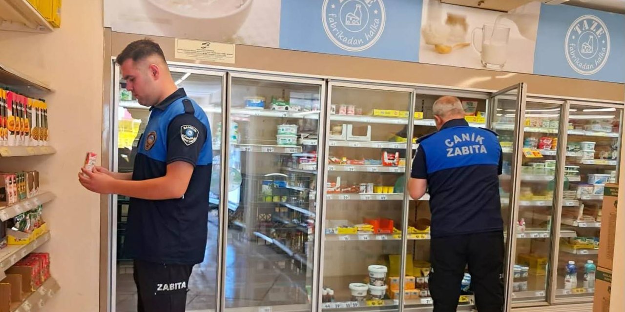 Zabıta ekiplerinden marketlere sıkı denetim