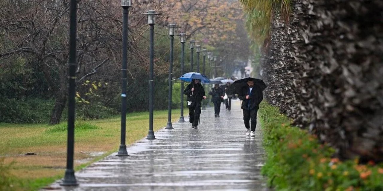 Meteorolojiden gök gürültülü sağanak uyarısı