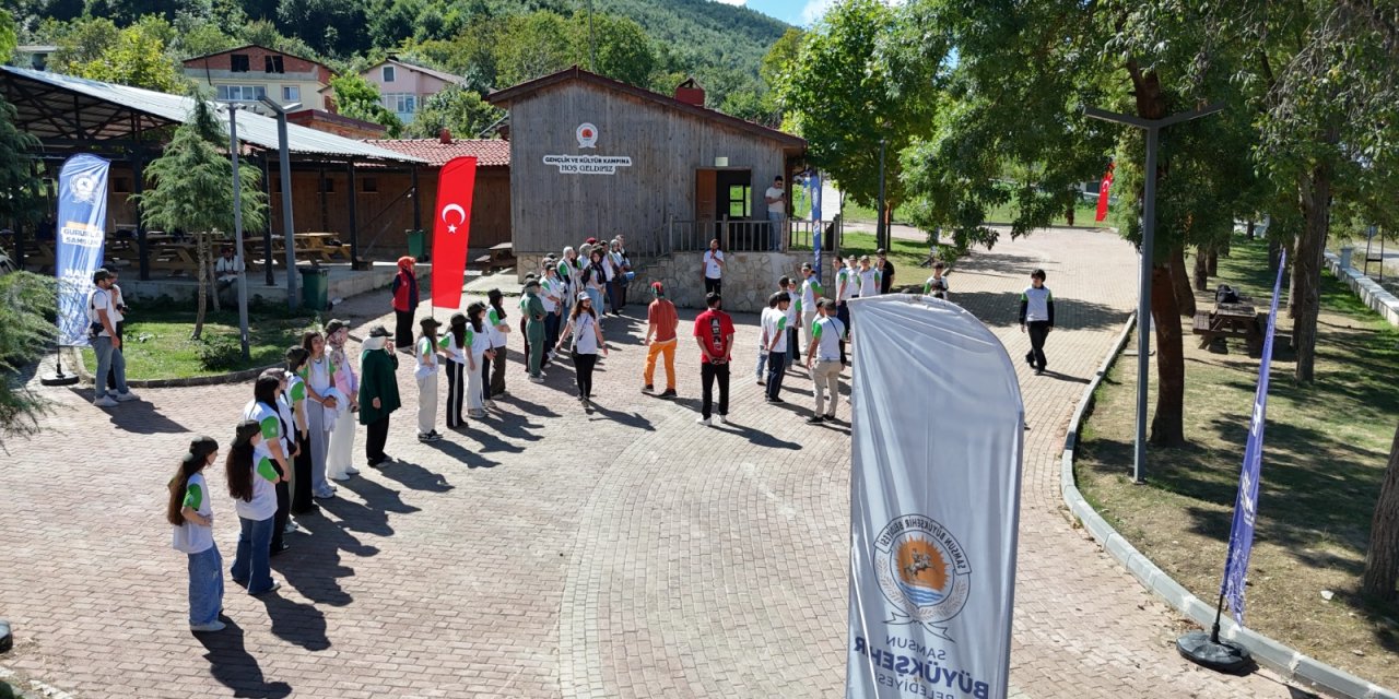 Petek Genç Kamp ve Gezi Programları devam ediyor