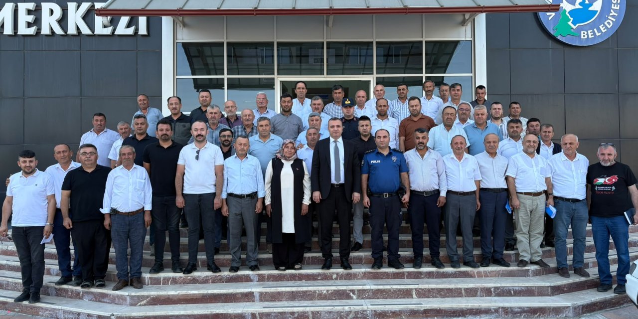 Muhtarlarla istişare toplantısı yapıldı