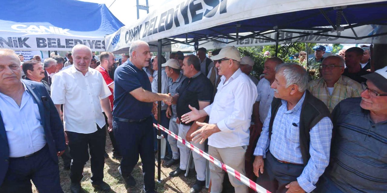 Canik'te pehlivanlar biirincilik için ter döktü