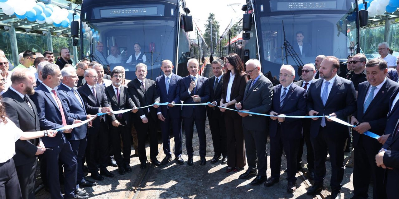 Samsun'da iki yeni tramvay hizmete alındı