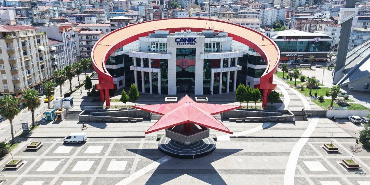 Canik'te belediye hizmet binasını açık tutulacak