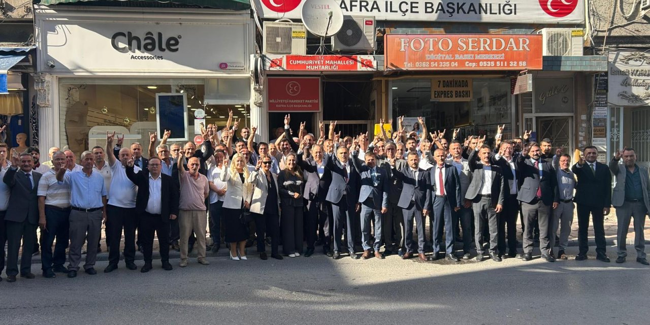 MHP heyeti Samsun'un ilçelerinde temaslarda bulundu
