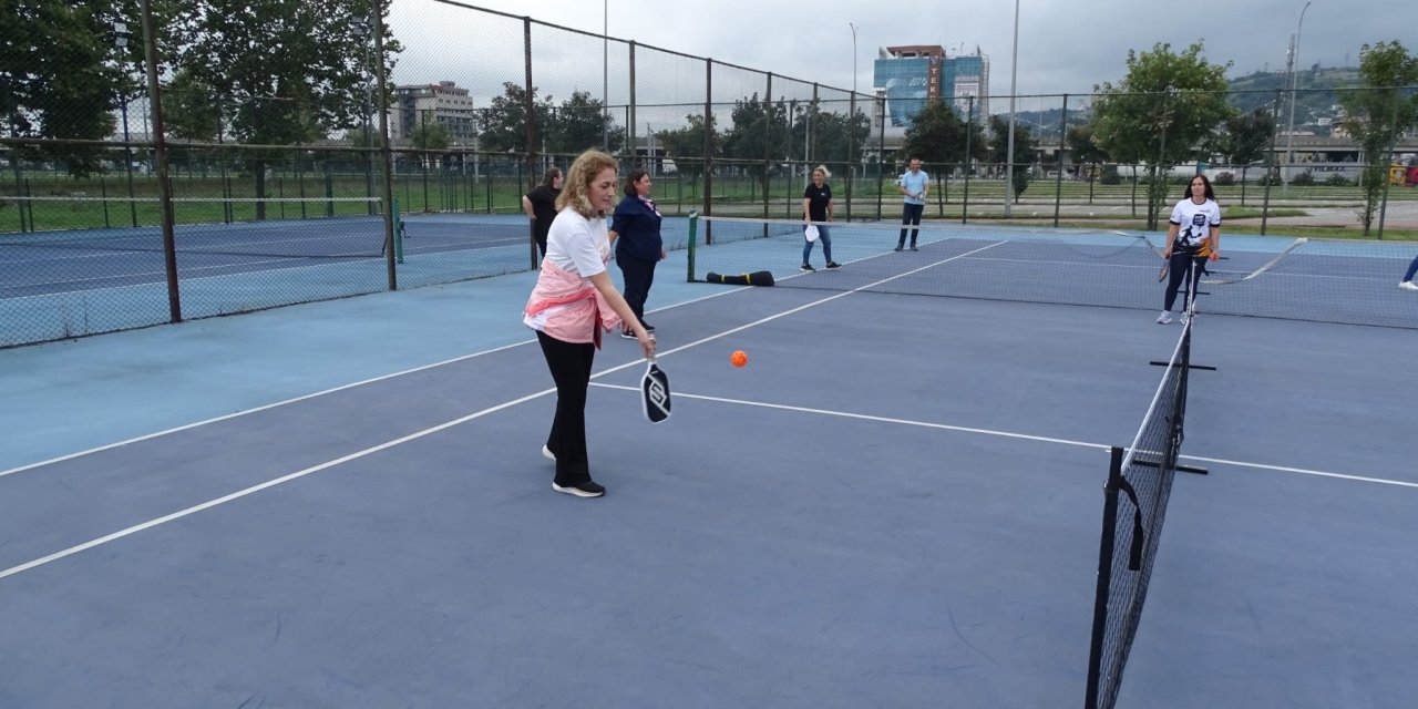 Samsun'da TEİAŞ personeline pickleball eğitimi verildi