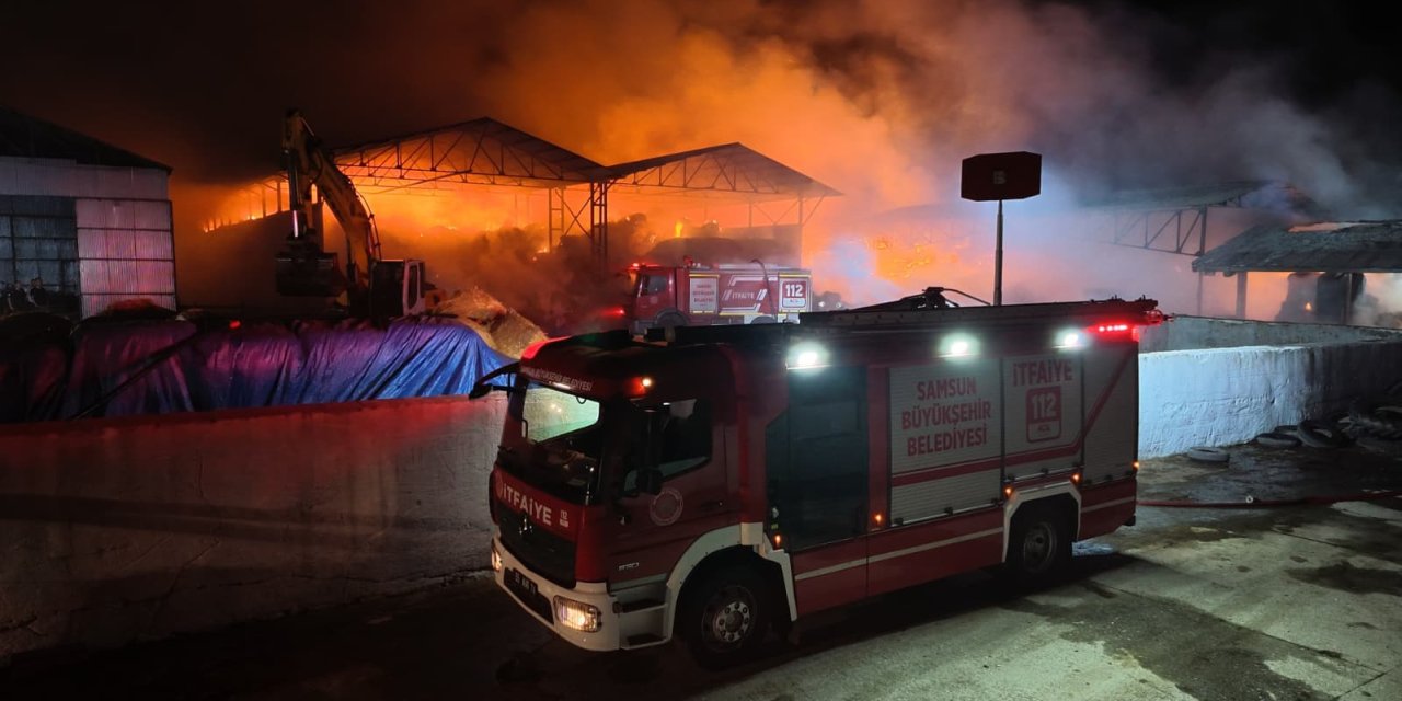 Saman depolarında yangın çıktı