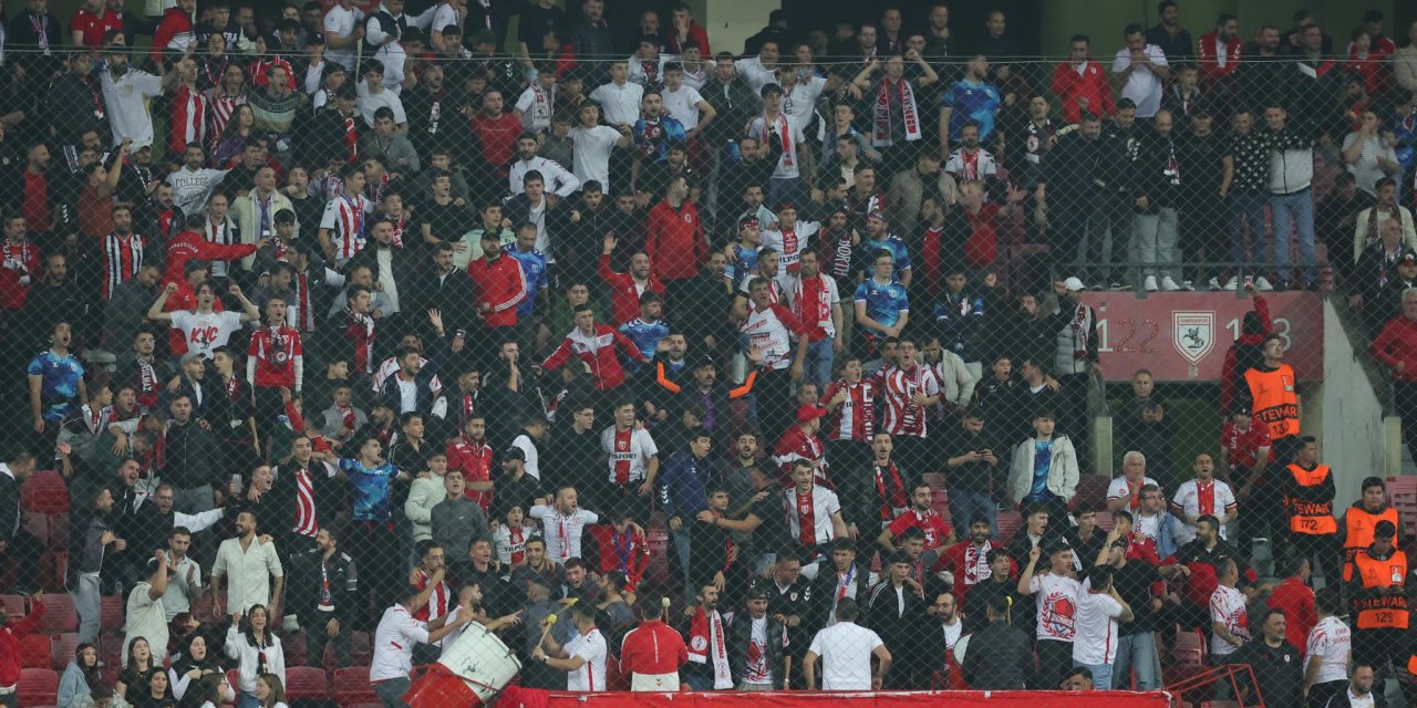 Trabzonspor maçı öncesi taraftara jest