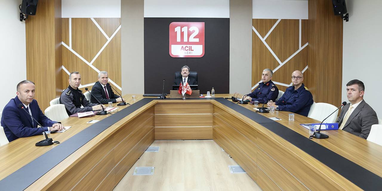 Samsun’da güvenlik ve asayiş toplantısı yapıldı