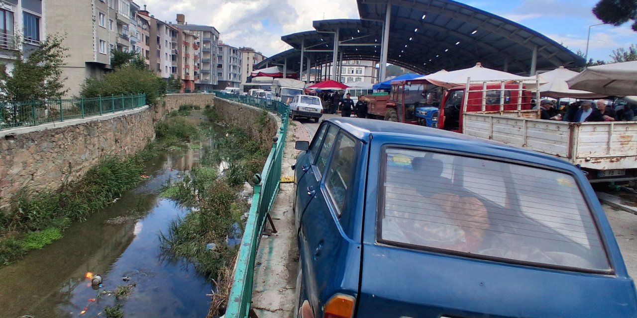 Samsun'da alev alan tüpü itfaiye söndürdü