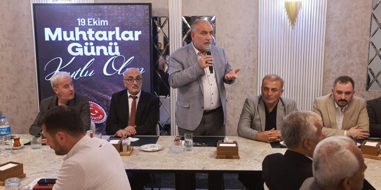 Muhtarların talep ve önerilerini dinledi