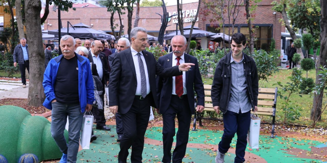 İlçede görev yapan muhtarlarla bir araya geldi