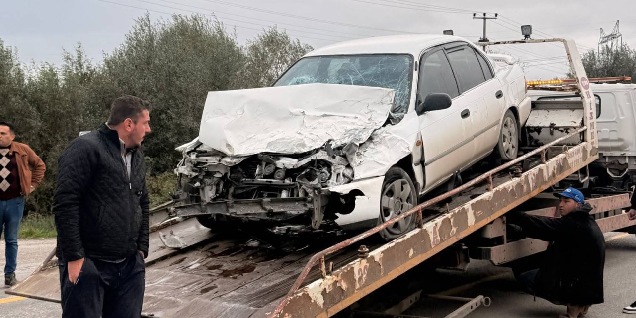 Trafik kazasında  2 kişi yaralandı