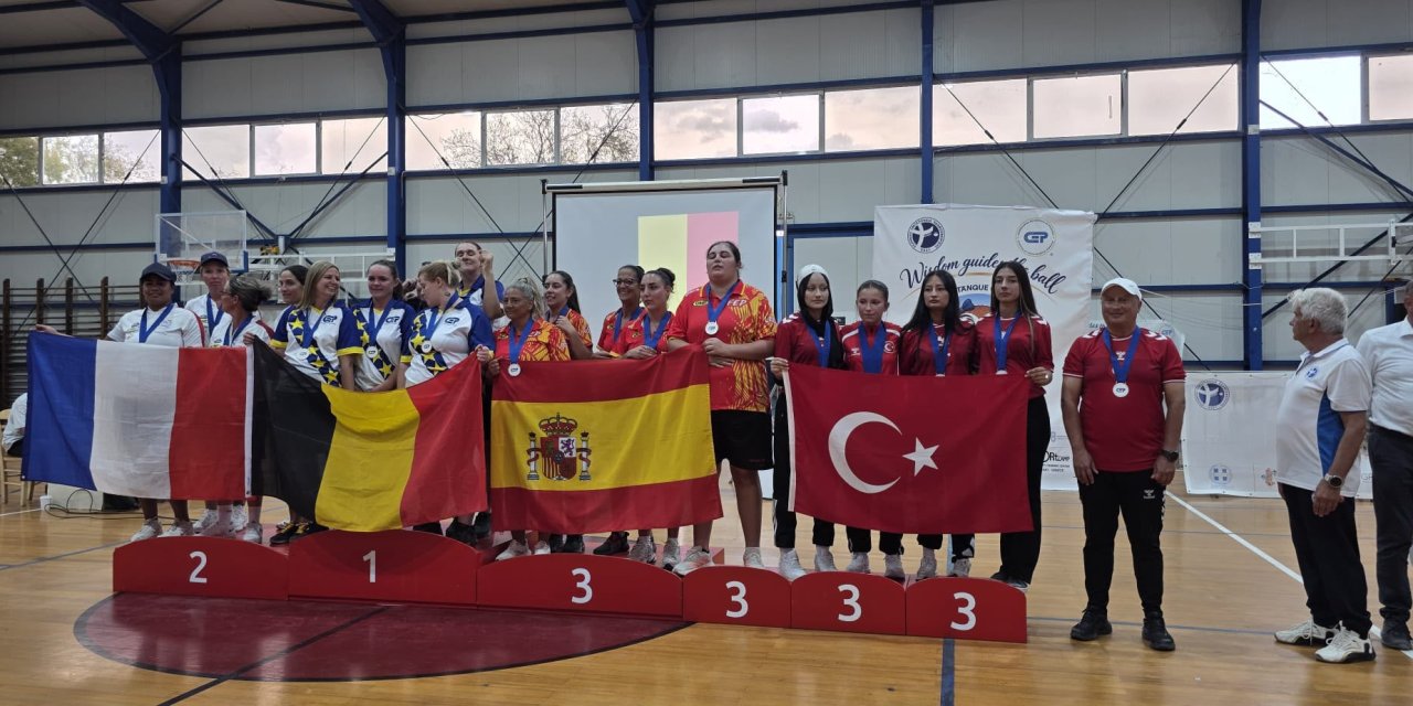 Samsunsporlu sporculardan madalya başarısı