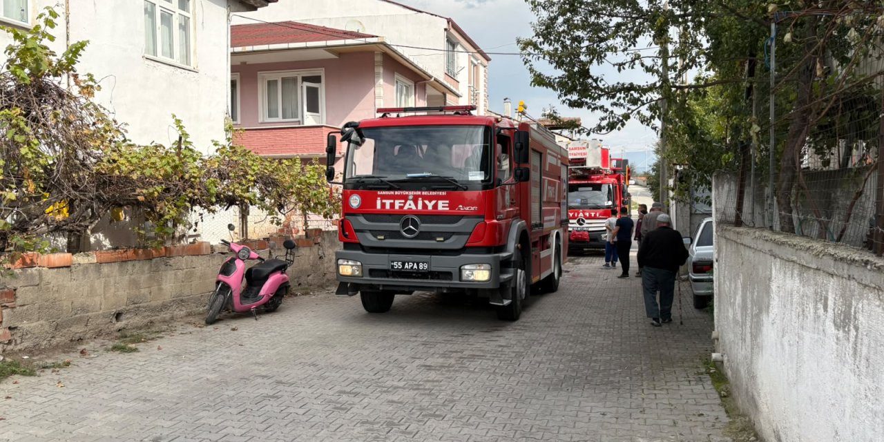 Vezirköprü'de bir evde çıkan yangında hasar meydana geldi