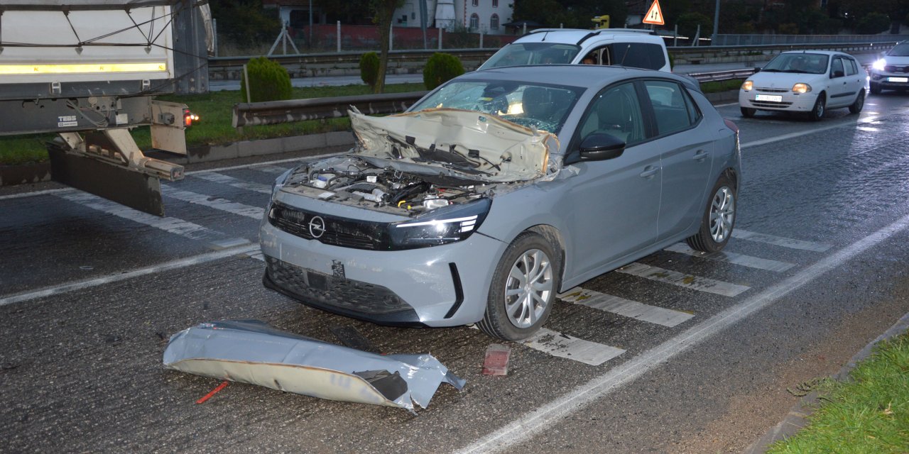Samsun’da tırla çarpışan otomobildeki 2 kişi yaralandı