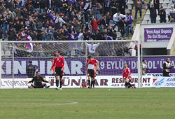 Başın öne eğilmesin