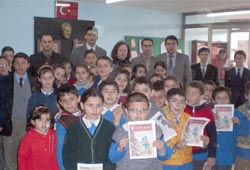 Öğrencilere deprem dersi