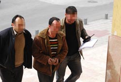 Çalıntı aracı parçalamış