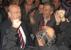 Baturdan miting gibi açılış