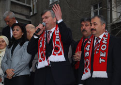 Yüreğin yoktu neden aday oldun?
