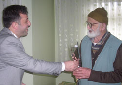 Kuru, Yaşlıları unutmadı