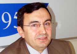 İdari ve siyasi baskıdan uzak olmalı