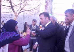 Kuru, vatandaşlarla dertleşti